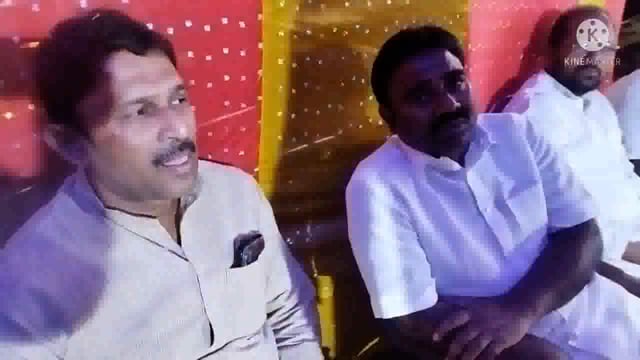 शादी समारोह में आए बेलहर के जदयू विधायक मनोज यादव कार्यकर्ताओं से मिल क्षेत्रीय समस्याओं से अवगत हुए