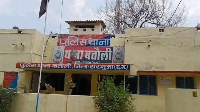 शादी देखने आये युवक की सरमना गांव से मोटरसाइकिल हई चोरी थाने में अज्ञात चोर के खिलाफ मामला दर्ज