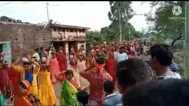 रूद्र महायज्ञ को लेकर निकाली कलश शोभायात्रा, श्रद्धालुओं में छाया भक्तिमय