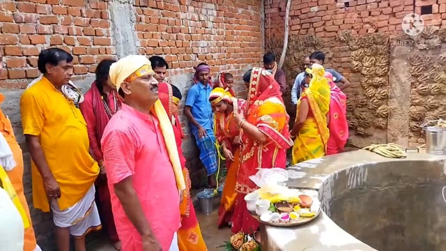 पंचमुखी हनुमान जी की मूर्ति प्राण प्रतिष्ठा को लेकर दसुवा गांव में निकाली गई भव्य कलश शोभायात्रा