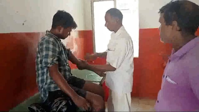 बच्चे को बचाने में बाइक सवार गिरकर हुआ जख्मी रेफरल अस्पताल में हुआ इलाज