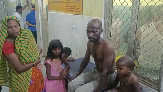 ताला गांव में पारिवारिक विवाद को लेकर सगे भाई ने भाई को पीटा आई गंभीर चोटें