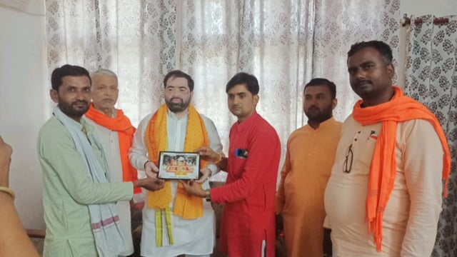 प्रदेश के खाद्य रसद राज्य मंत्री सतीश शर्मा ने आज लोक निर्माण अतिथि गृह में सुनी लोगों की समस्याएं 