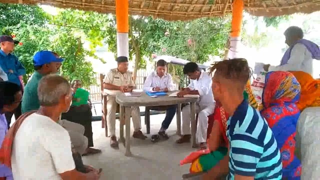 हसनगंज थाना प्रांगण में जनता दरबार का हुआ आयोजन, भूमि संबंधित 8 मामलों पर हुई सुनवाई