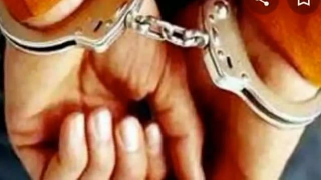 गयारहिका मुसहरी टोला में पुलिस टीम पर हमला करने का फरार एक महिला आरोपी हुआ गिरफ्तार



