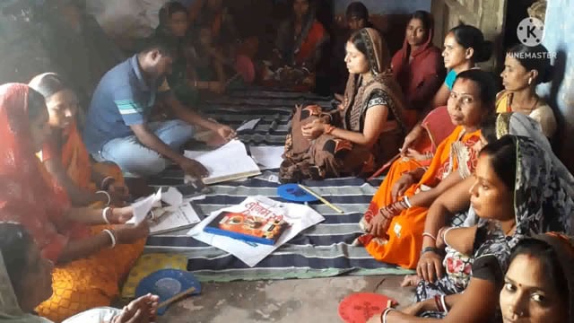 खुशी जीविका महिला ग्राम संगठन बेलहर में आधार विविधता अभियान कार्यक्रम का आयोजन