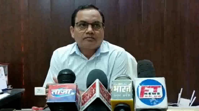 मुंबई से घर वापस लौटे 2 व्यक्ति मिला कोरोना संक्रमित CMO डॉ अनिल चौधरी ने बताया स्वास्थ्य टीम और अस्पताल अलर्ट मोड पर है