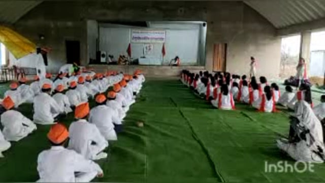 मुला मुलींनी घेत आहे सर्वांगीण सुसंस्कार शिबिराचा लाभ