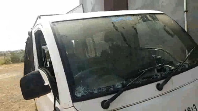 कोणत्या शाळेत झाली  इतकी भयंकर तोडफोड?