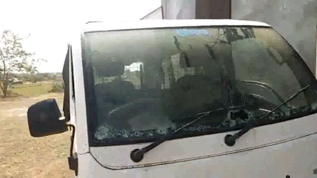 कोणत्या शाळेत झाली  इतकी भयंकर तोडफोड?