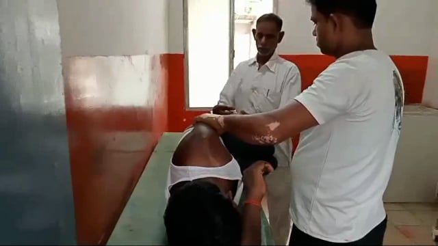 सीउडी मोड़ के फर्नीचर दुकान में ग्रेंडर मशीन का पत्ती टूट जाने से एक कारीगर हुआ जख्मी