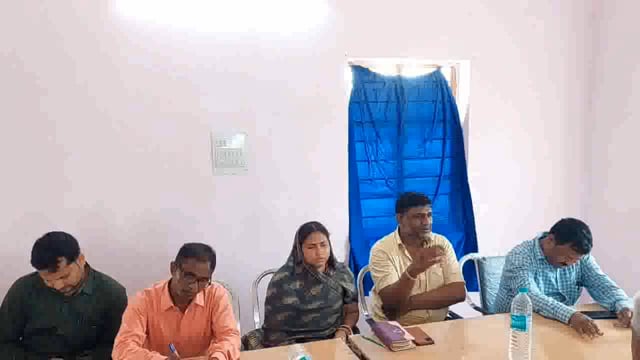 ई किसान भवन समेली में प्रखंड प्रमुख अनुकंपा देवी की अध्यक्षता मे उर्वरक निगरानी समिति की बैठक हुई संपन्न।