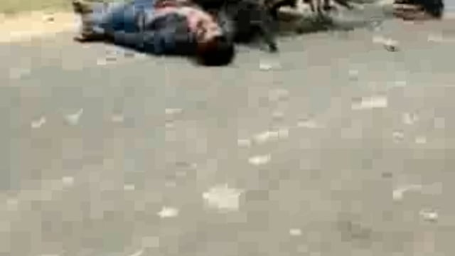 सिद्धार्थनगर जिले के चनरईया के पास अनियंत्रित बाईक पल्टने से एक युवक गम्भीर रूप से घायल 