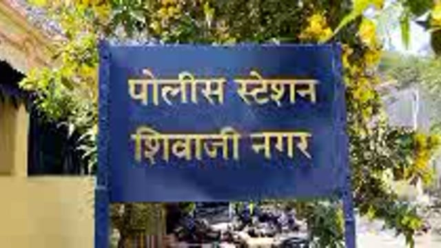 भाजी विक्रेत्यास क्षुल्लक कारणावरून वीट मारून जखमी केले