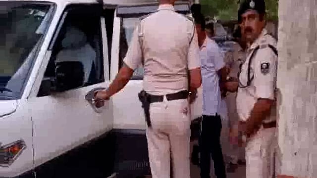 नालन्दा एसपी अशोक मिश्रा ने हिलसा थाने का किया औचक निरीक्षण, पदाधिकारी को दिए निर्देश