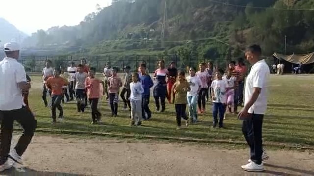 उत्तरकाशी पुलि सपरिवार