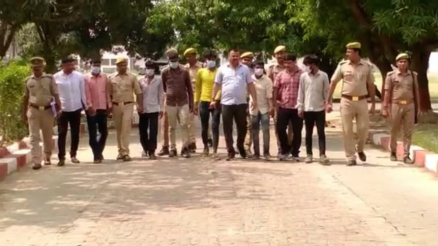 मिश्रौलिया पुलिस व एसओजी टीम ने बहेलिया गैंग के  छः सदस्यों को पकड़ने में सफलता हासिल की ।