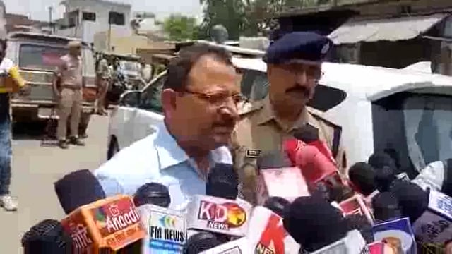 जिलाधिकारी रवीन्द्र कुमार द्वारा अफवाहों से बचने व शांति व्यवस्था बनाए रखने की अपील की हैं ।#ABVP 