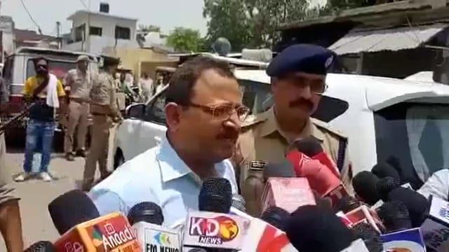 जिलाधिकारी रवीन्द्र कुमार द्वारा अफवाहों से बचने व शांति व्यवस्था बनाए रखने की अपील की हैं ।#ABVP 