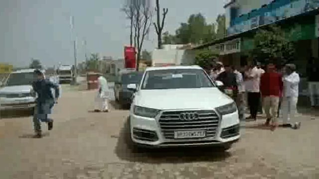 अमेठी से लखनऊ लौटते समय प्रसपा के राष्ट्रीय अध्यक्ष का कार्यकर्ताओं ने किया जोरदार स्वागत