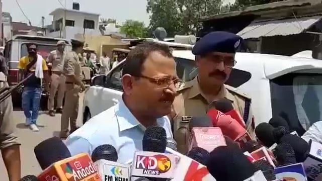 जिलाधिकारी रवीन्द्र कुमार द्वारा अफवाहों से बचने व शांति व्यवस्था बनाए रखने की अपील की हैं ।#ABVP 