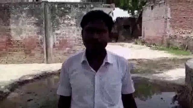 लहरपुर में दबंगों की दबंगई का चलते एक गरीब आदमी के घर का पानी तक निकलना बंद किया गया