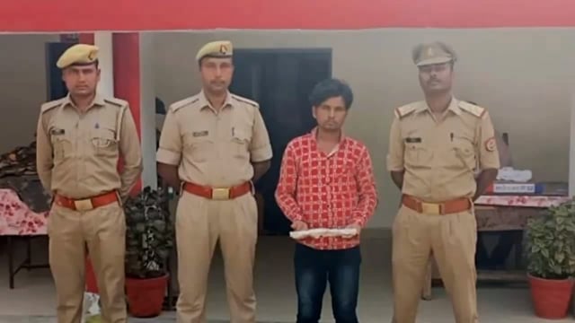 कमलापुर पुलिस ने टॉप 10 अभियुक्त को अवैध असलहा के साथ गिरफ्तार कर जेल भेजा