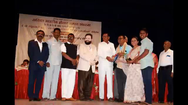 पुण्यातील जाहीर कार्यक्रमात रविकिरण जावीर व सुनिल ऐवळे यांना समाजरत्न पुरस्कार

