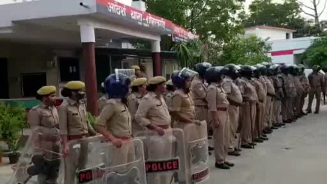 शोहरतगढ़ में सुरक्षा व्यवस्था को लेकर किया गया पैदल मार्च 