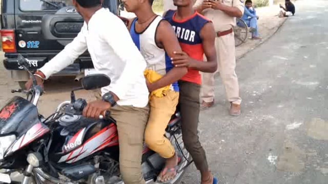 मिश्रौलिया थाना क्षेत्र में नियमों का उल्लंघन करने वाले 11 वाहनों से वसूला गया 11000 का समन शुल्क