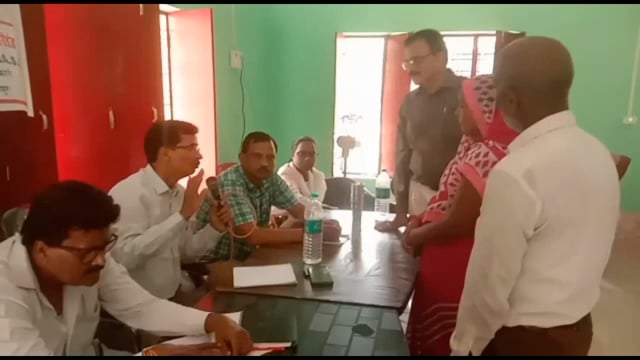देवरिया गांव में जन चौपाल का हुआ आयोजन कृषि उपनिदेशक नेकी जन चौपाल की अध्यक्षता सुनी समस्याएं