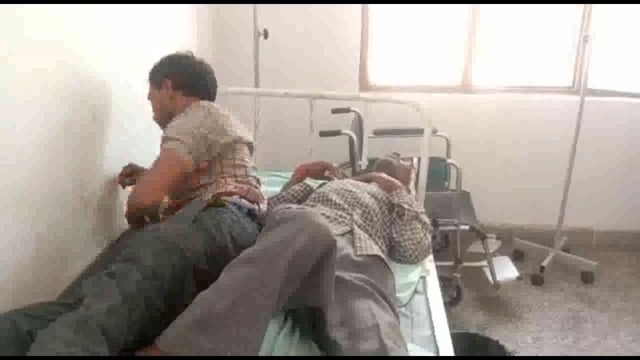 रुकुनपुर मोड़ के पास दो बाइकों की भिड़ंत में 4 लोग हुए घायल,कड़ा धाम पुलिस ने अपनी सरकारी जीप से पहुंचाया अस्पताल