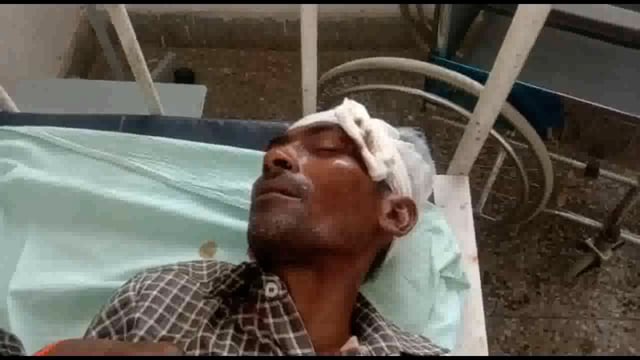 रुकुनपुर मोड़ के पास दो बाइकों की भिड़ंत में 4 लोग हुए घायल,कड़ा धाम पुलिस ने अपनी सरकारी जीप से पहुंचाया अस्पताल