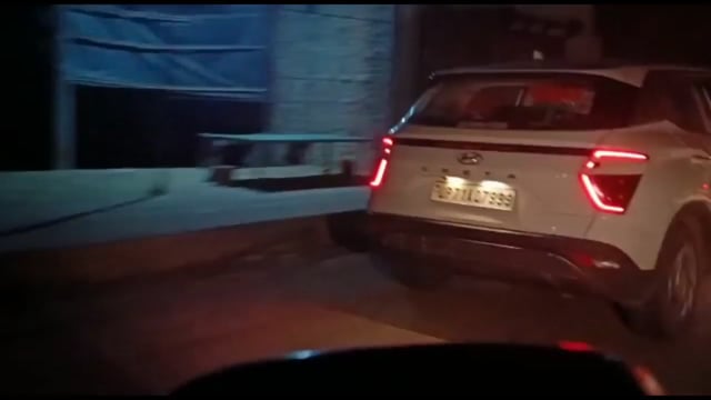 कोखराज थाने से सैनी थाने तक हूटर बजाते हुए UP71AQ7999 क्रेटा कार का वीडियो सोशल मीडिया पर तेजी से हो रहा वायरल