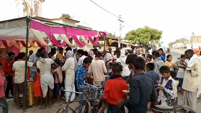 shravasti:जेठ माह के आखिरी बड़े मंगलवार पर हुआ जगह-जगह भंडारे का आयोजन