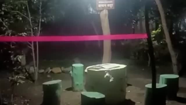 बेघर निवारा केंद्र येथे मुख्याधिकारी शुभम क्यातमवार यांच्या हस्ते वाचन कट्ट्याचे उद्घाटन