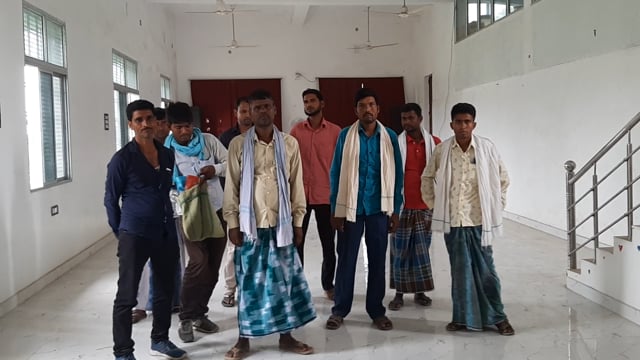 विधायक मनोहर प्रसाद सिंह ने कहा कि मजदूरों को पैसा नहीं मिलेगा तो होगी कार्रवाई
एलएनटी कंपनी के द्वारा बोल्डर पिचिंग हो 