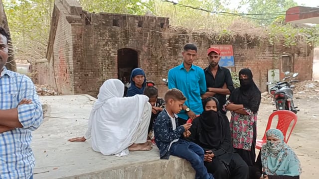 पति पत्नी के बीच हुए विवाद का मसला पहुंचा कोतवाली चल रही पंचायत