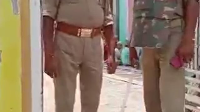 चौकी इंचार्ज सोम प्रताप सिंह की मौजूदगी में शांतिपूर्ण तरीके से संपन्न हुई जुमे की नमाज