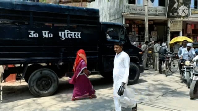 कौशांबी शांतिपूर्ण तरीके से पुलिस प्रशासन की मौजूदगी में संपन्न कराई गई जुमे की नमाज