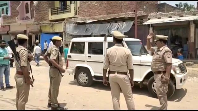 भरवारी सहित अन्य क्षेत्रो की मस्जिदों में एसपी हेमराज मीणा के निर्देशन पर तीसरी आंख की टीम कर रही है जिले में निगरानी