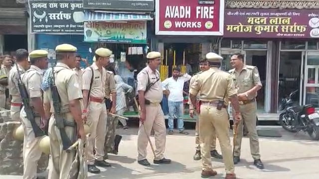 जुमे की नमाज को लेकर पयागपुर पैदल फ्लैग मार्च