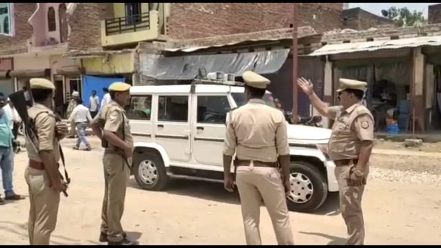 भरवारी सहित अन्य क्षेत्रो की मस्जिदों में एसपी हेमराज मीणा के निर्देशन पर तीसरी आंख की टीम कर रही है जिले में निगरानी