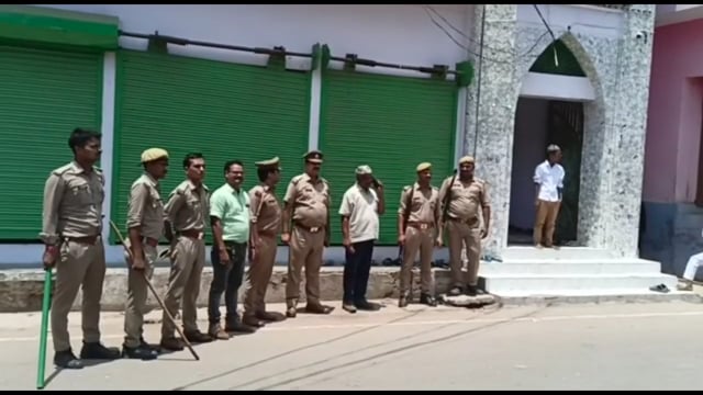 भरवारी सहित अन्य क्षेत्रो की मस्जिदों में एसपी हेमराज मीणा के निर्देशन पर तीसरी आंख की टीम कर रही है जिले में निगरानी