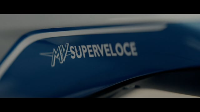 MV AGUSTA TEAMS UP WITH MOTORSPORT LEGEND ALPINE FOR SUPERVELOCE LIMITED  EDITION INSPIRED BY THE ALPINE A110 - Site media global de Alpine