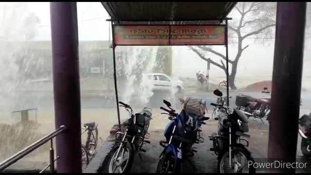 कौशांबी जिले के मंझनपुर में हुई झमाझम बारिश लोगों ने ली राहत की सांस