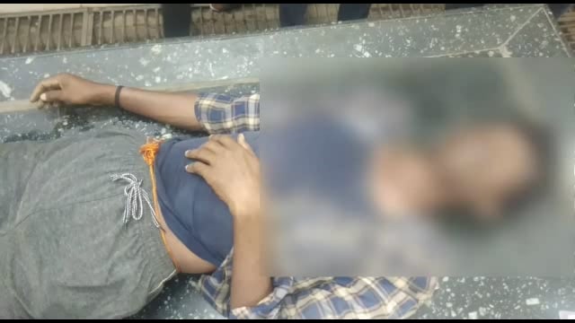 मादलापूर शिवारात तरुणांवर वीज कोसळली,तरुणांचा जागीच मृत्यू