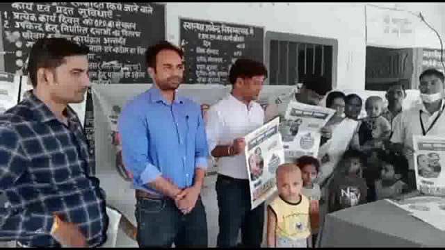 प्रखंड में पोलियो उन्मूलन पखवाड़ा का प्रखंड विकास पदाधिकारी के द्वारा बूंद पिलाकर किया गया शुभारंभ