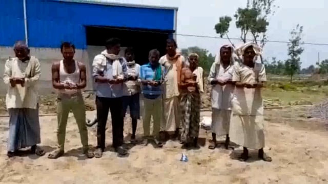 श्रावस्ती:-तहसील जमुनहा के ग्राम पंचायत जमुनहा भवनियापुर में मानक विहीन सामग्री से हो रहा नाले का निर्माण