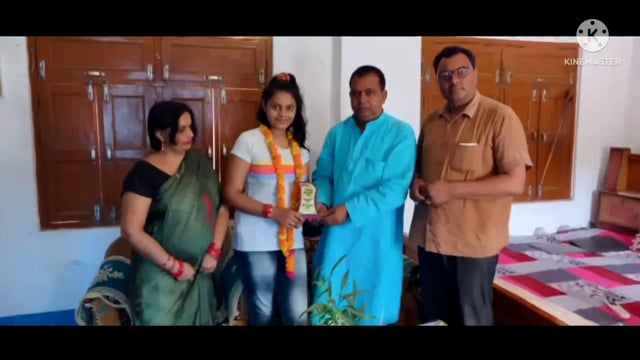 माध्यमिक शिक्षक संघ के जिलाध्यक्ष ने मेधावी के घर जाकर किया सम्मानित।